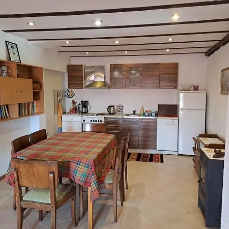 Casa *